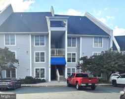 featured image of 12 Owens Landing Ct Apt B #Apt B