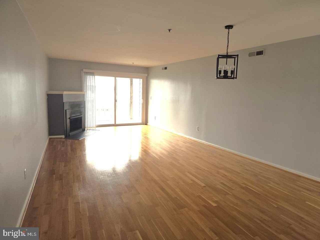 12 Owens Landing Ct Apt B - Photo 5 of 28