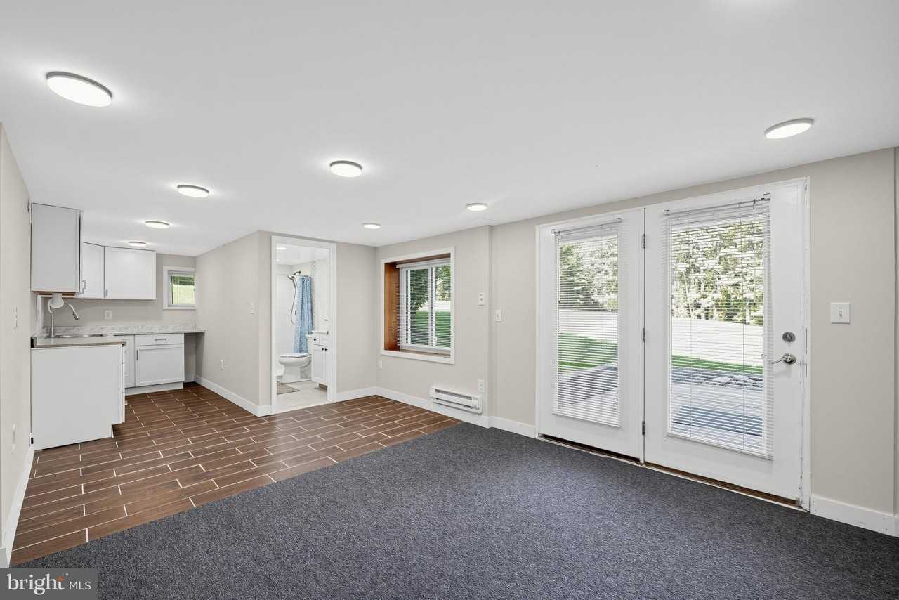 6944 Pindell School Rd - Photo 5 of 42