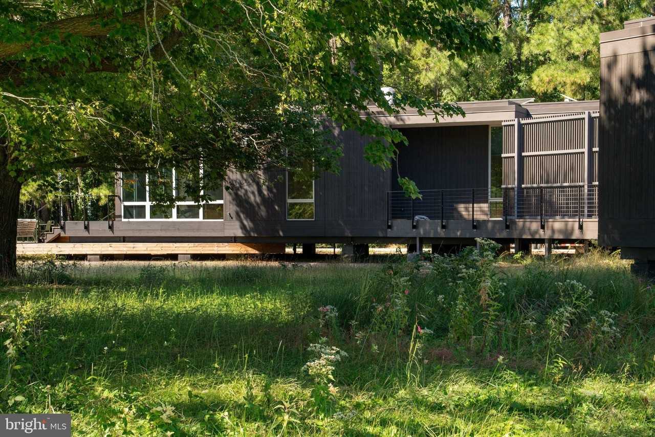 24084 Deep Neck Rd - Photo 2 of 43