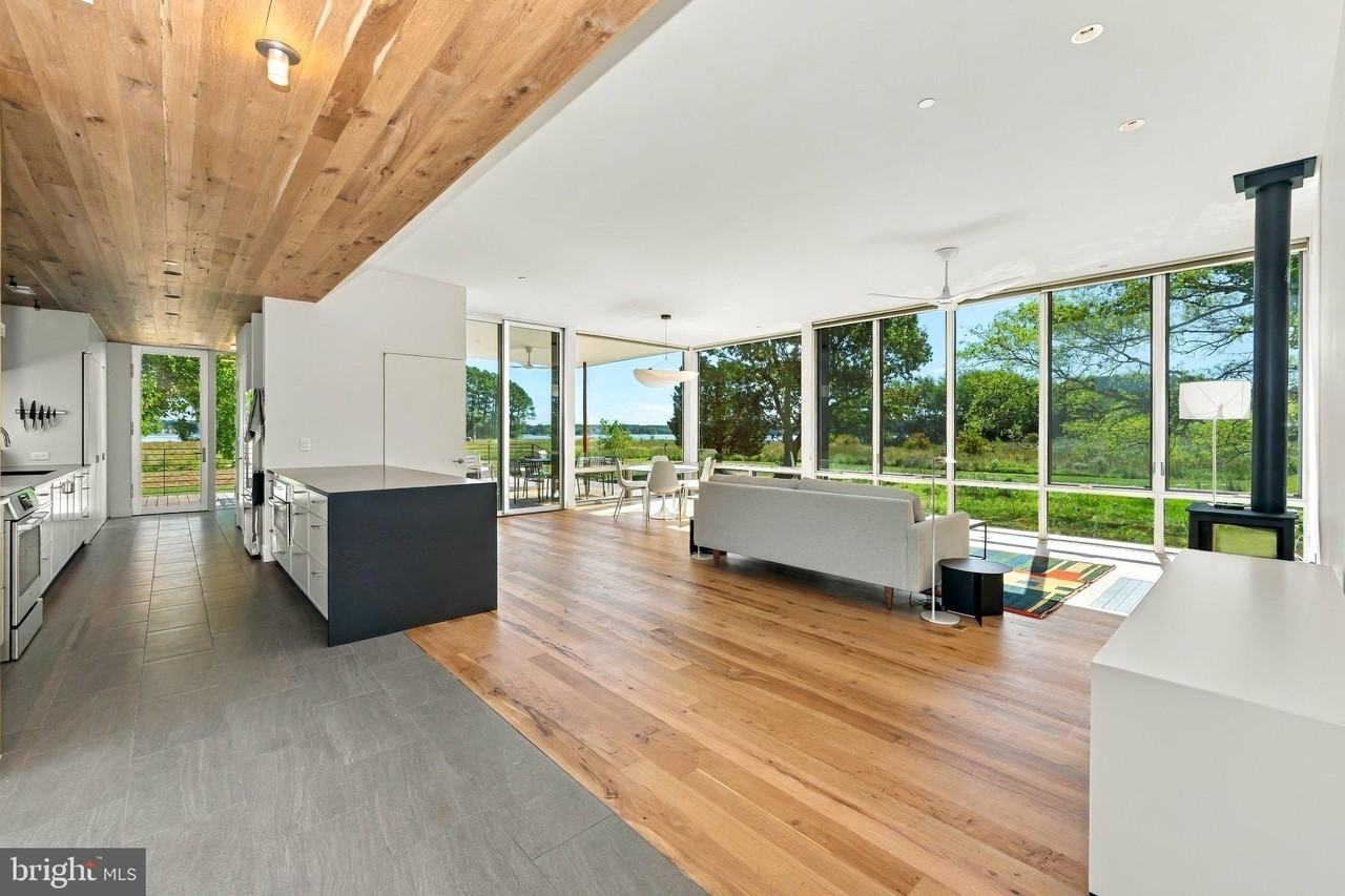 24084 Deep Neck Rd - Photo 4 of 43