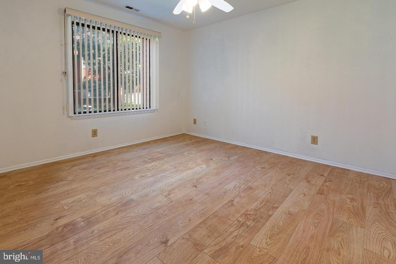 2408-A Durham Ct - Photo 4 of 10
