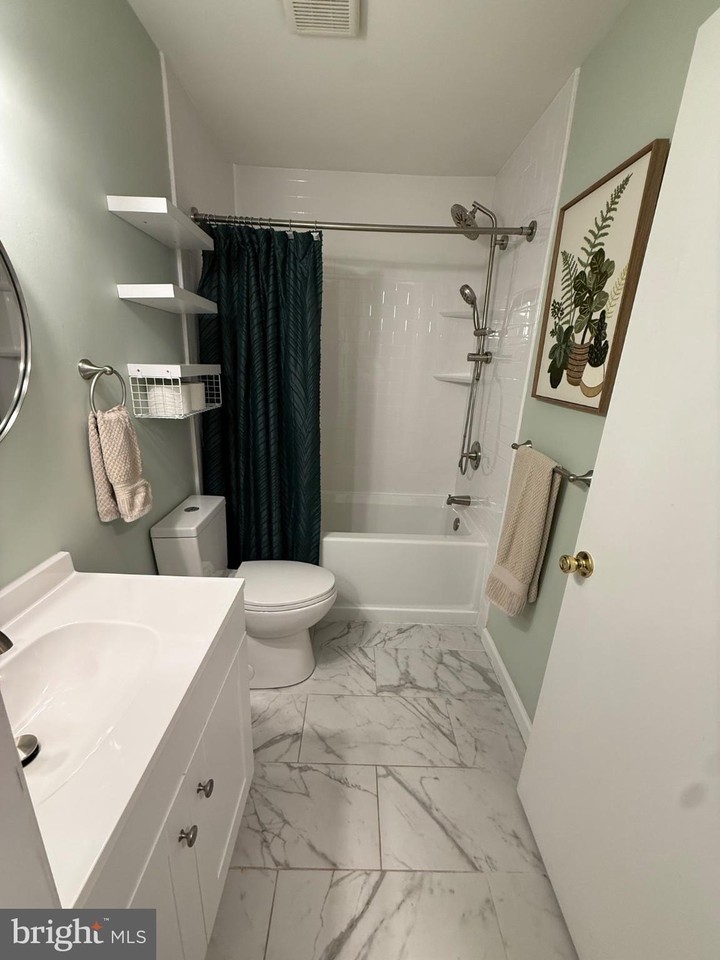 2408-A Durham Ct - Photo 7 of 10