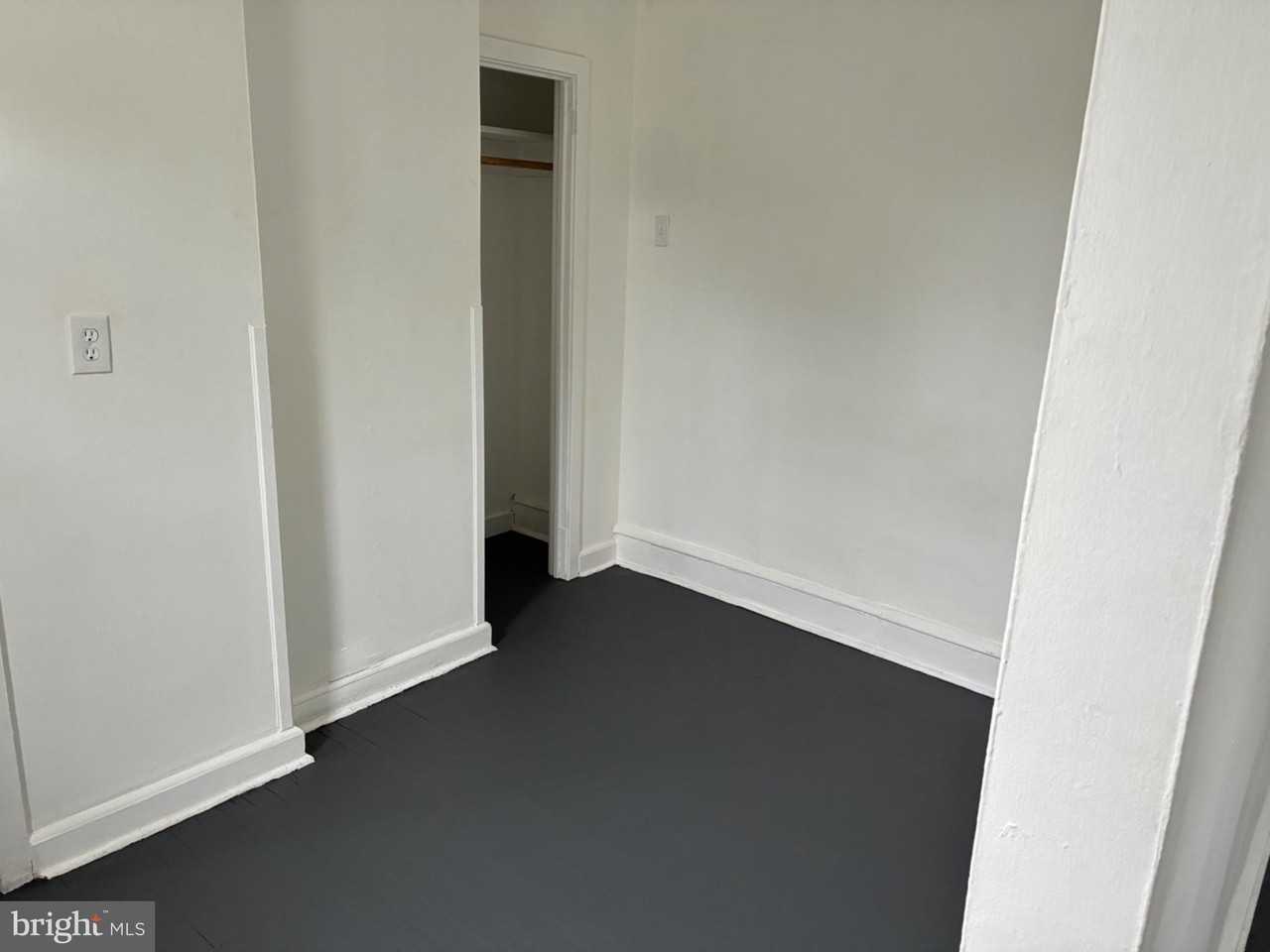 2503 46th St - Photo 4 of 7