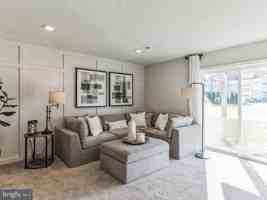 featured image of 262 Macoun Way