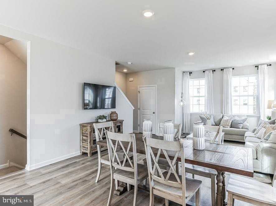 262 Macoun Way - Photo 3 of 12