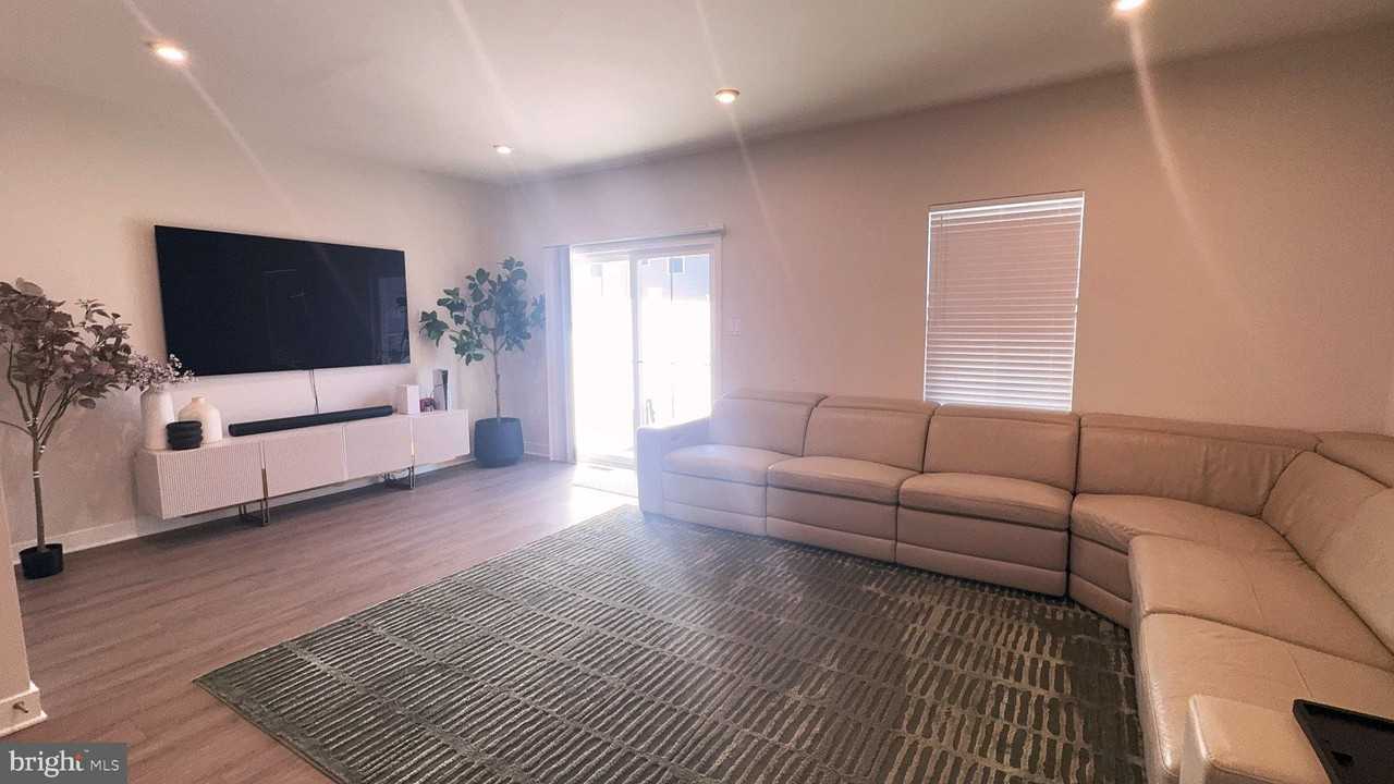 30 Dolcie Ln - Photo 5 of 15