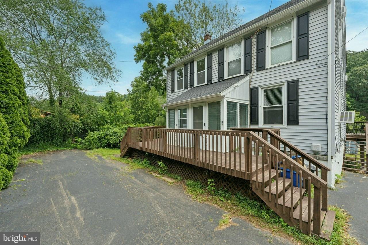5530 Pennell Rd - Photo 3 of 25