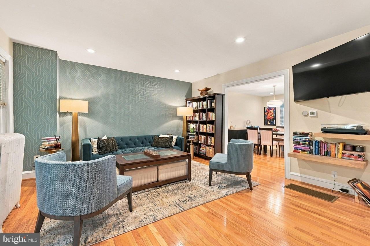328 Glen Echo Rd - Photo 4 of 35