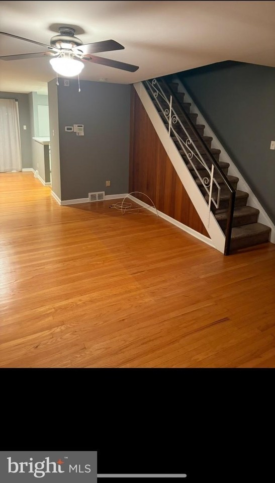 5412 Vicaris St - Photo 2 of 25