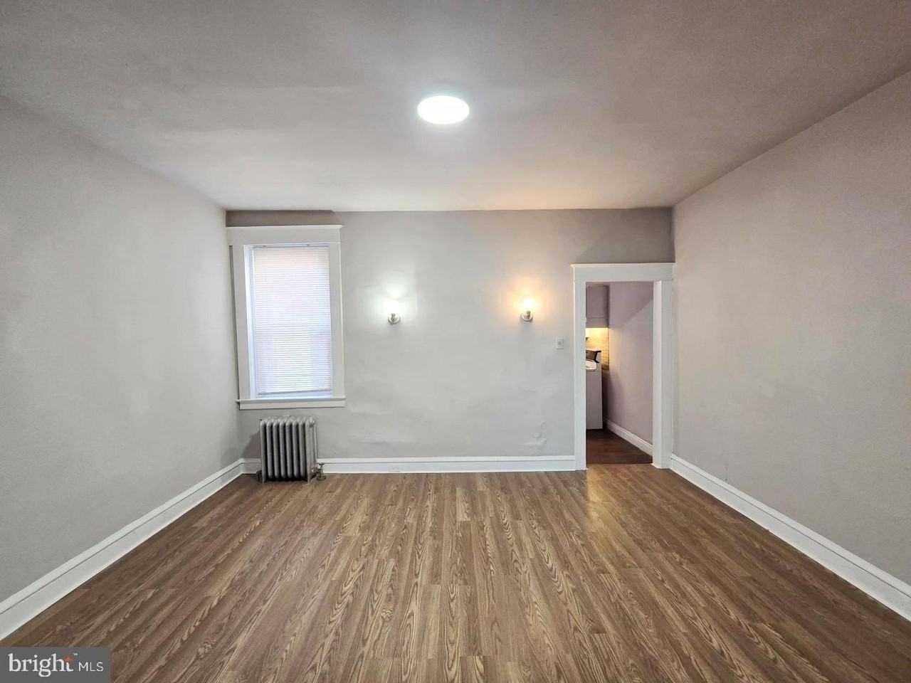 204 W Duncannon Ave - Photo 5 of 27