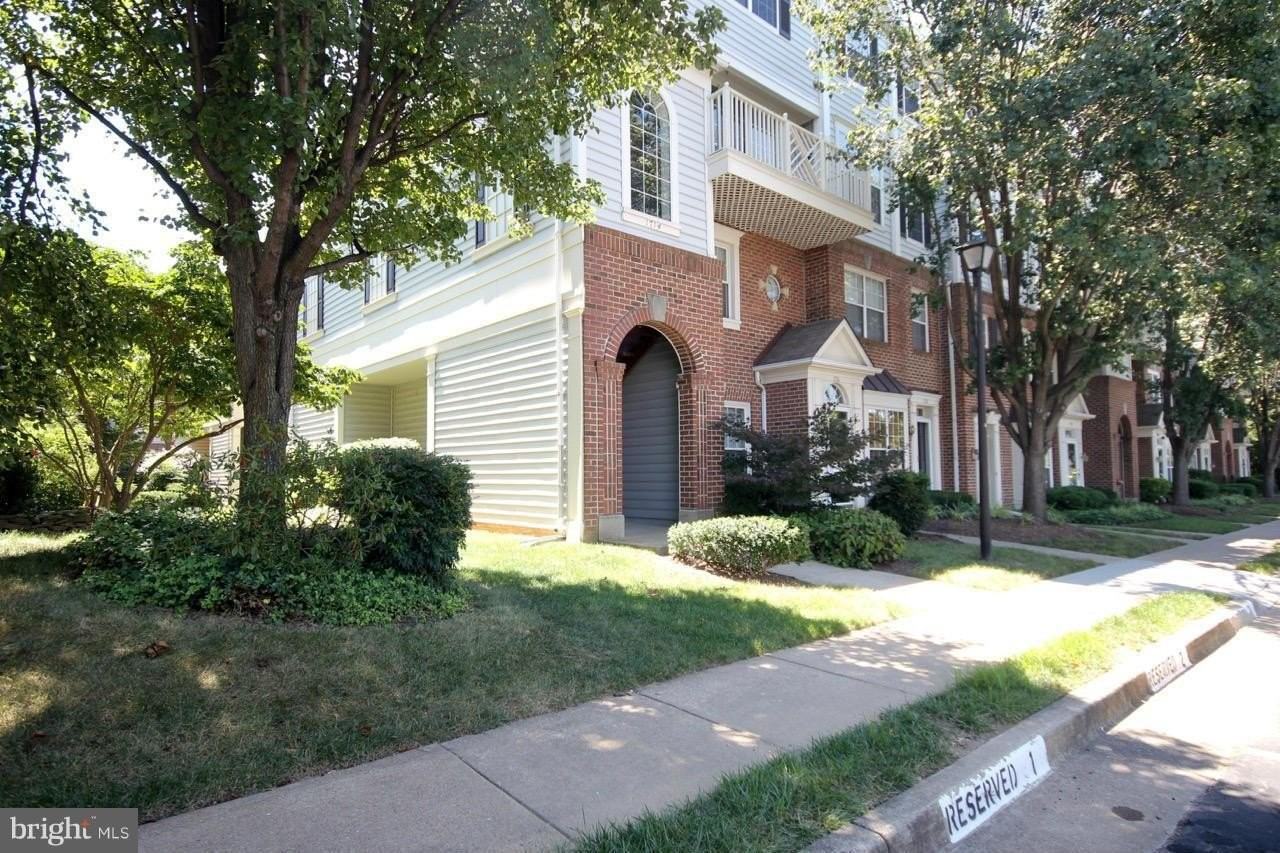 1714 Osage St #301