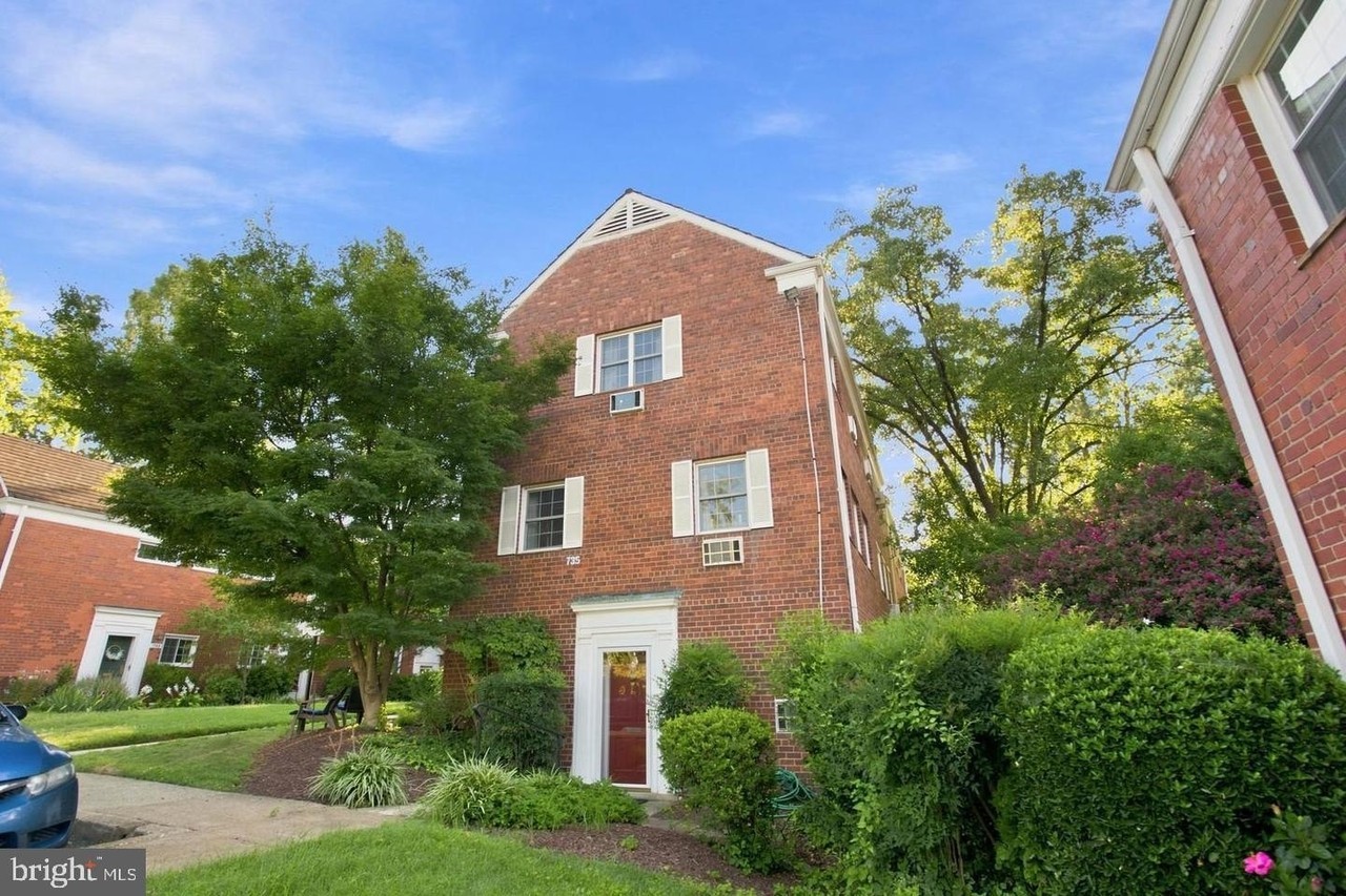 3410 Gunston Rd - Photo 2 of 17