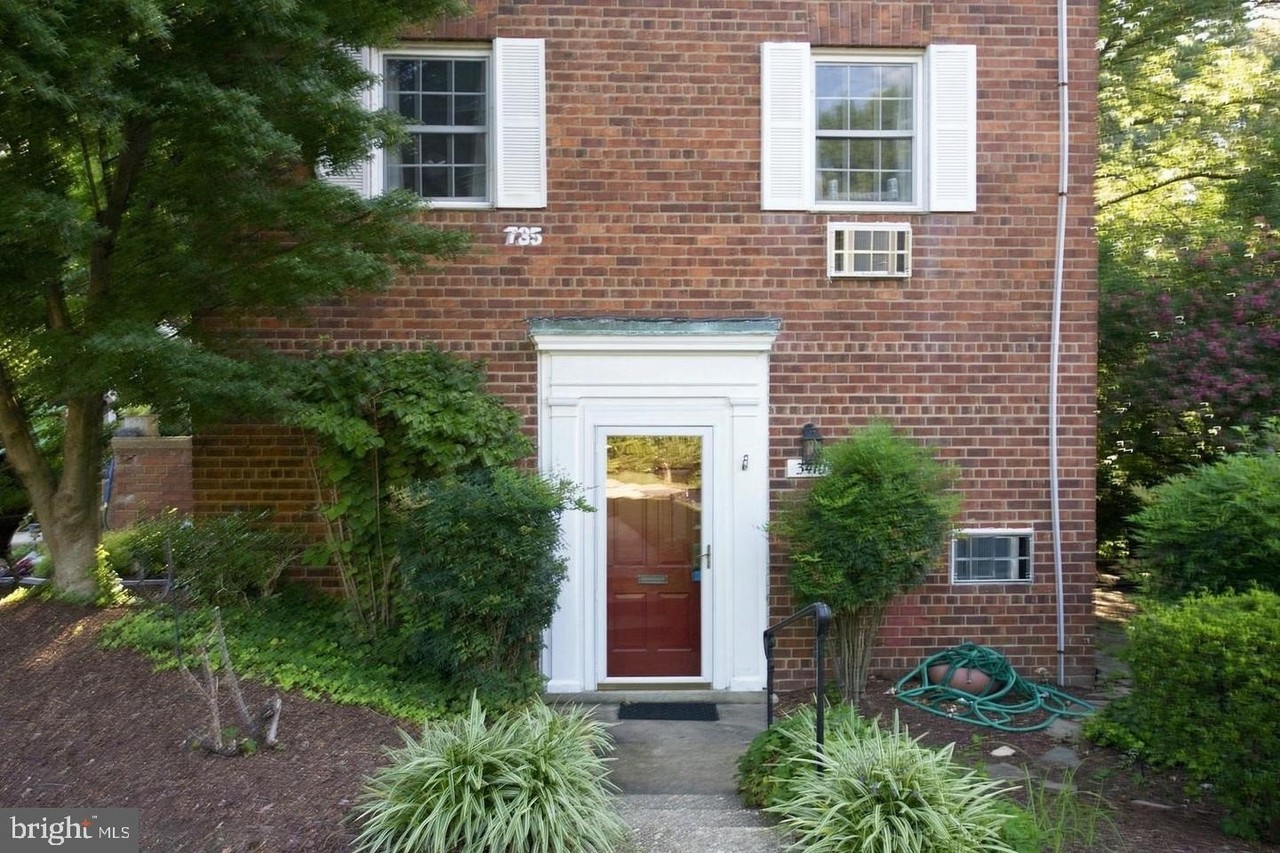 3410 Gunston Rd - Photo 3 of 17