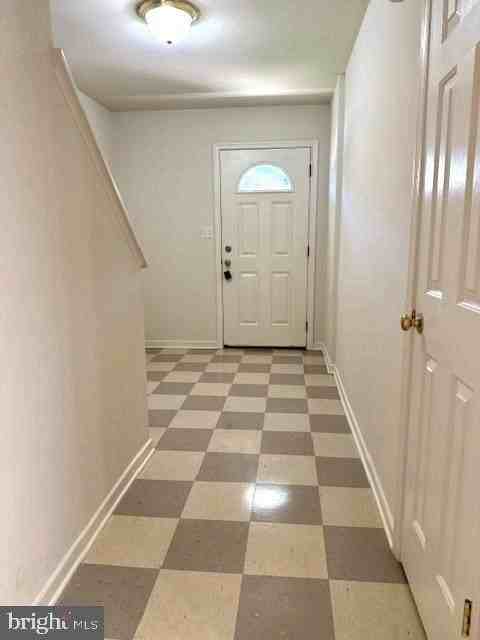 1005 Myrick St - Photo 2 of 16