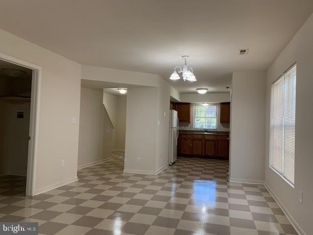 1005 Myrick St - Photo 4 of 16