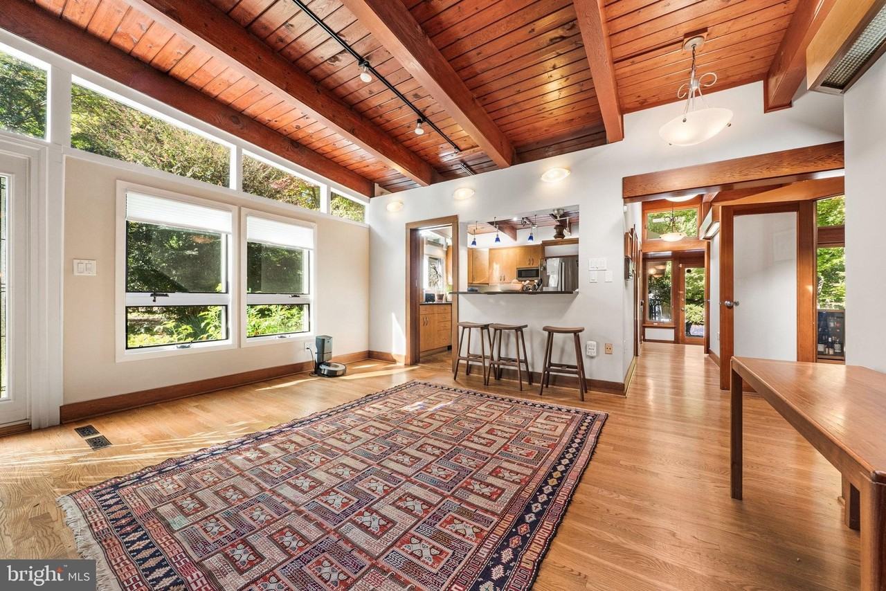 3320 Grass Hill Ter - Photo 4 of 39