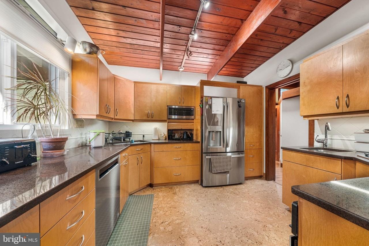 3320 Grass Hill Ter - Photo 5 of 39