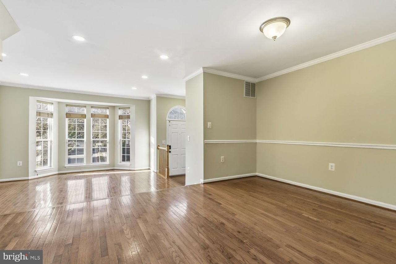14718 Beaumeadow Ct - Photo 5 of 40