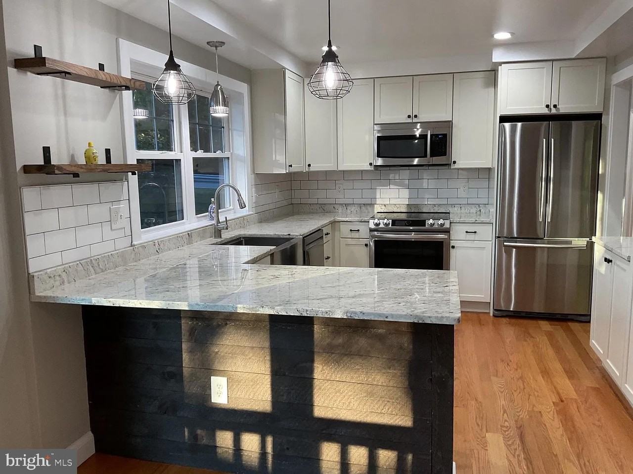 2300 Division Ave - Photo 6 of 30