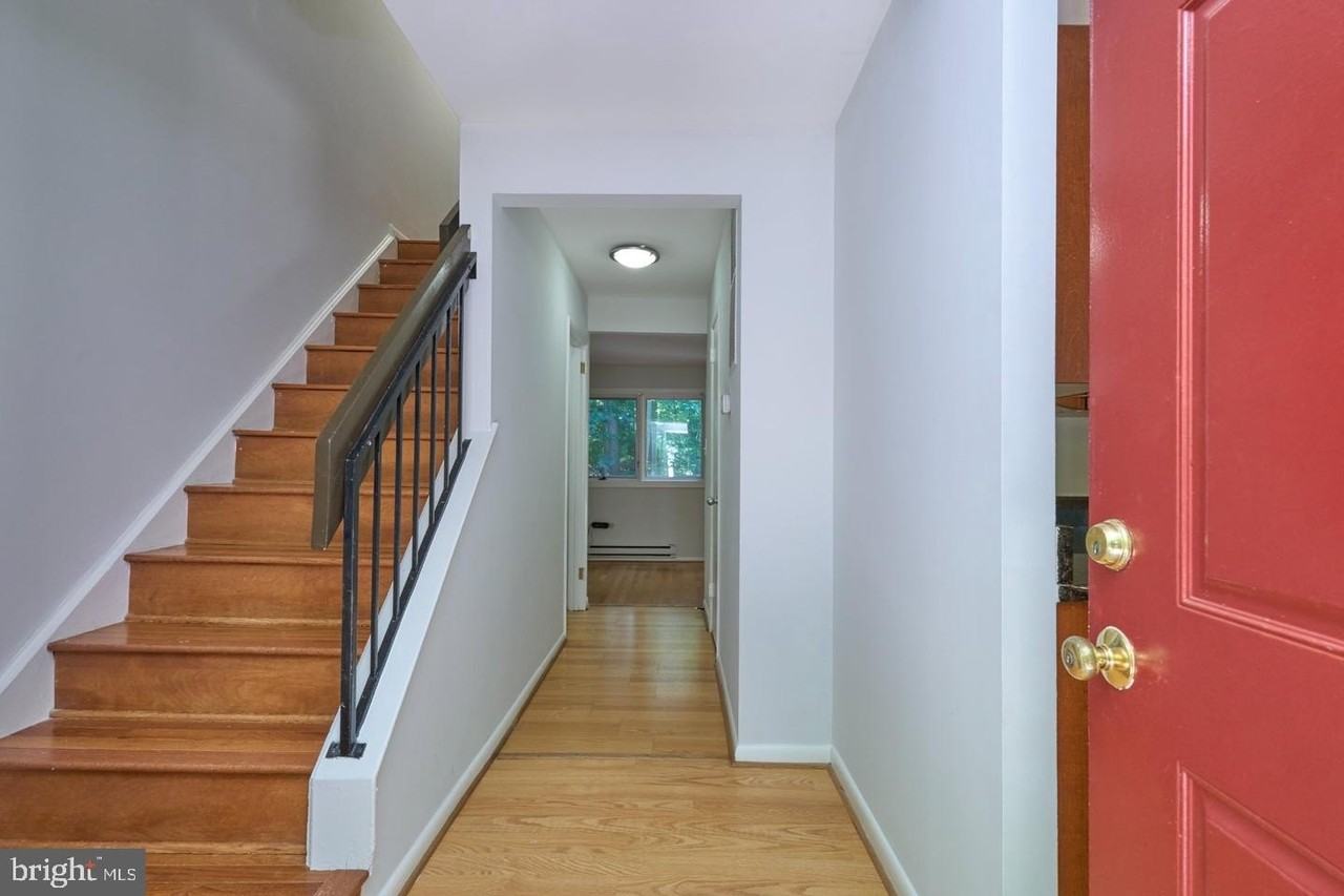 2418 Cloudcroft Sq - Photo 4 of 50