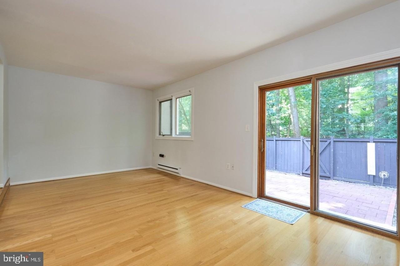2418 Cloudcroft Sq - Photo 5 of 50