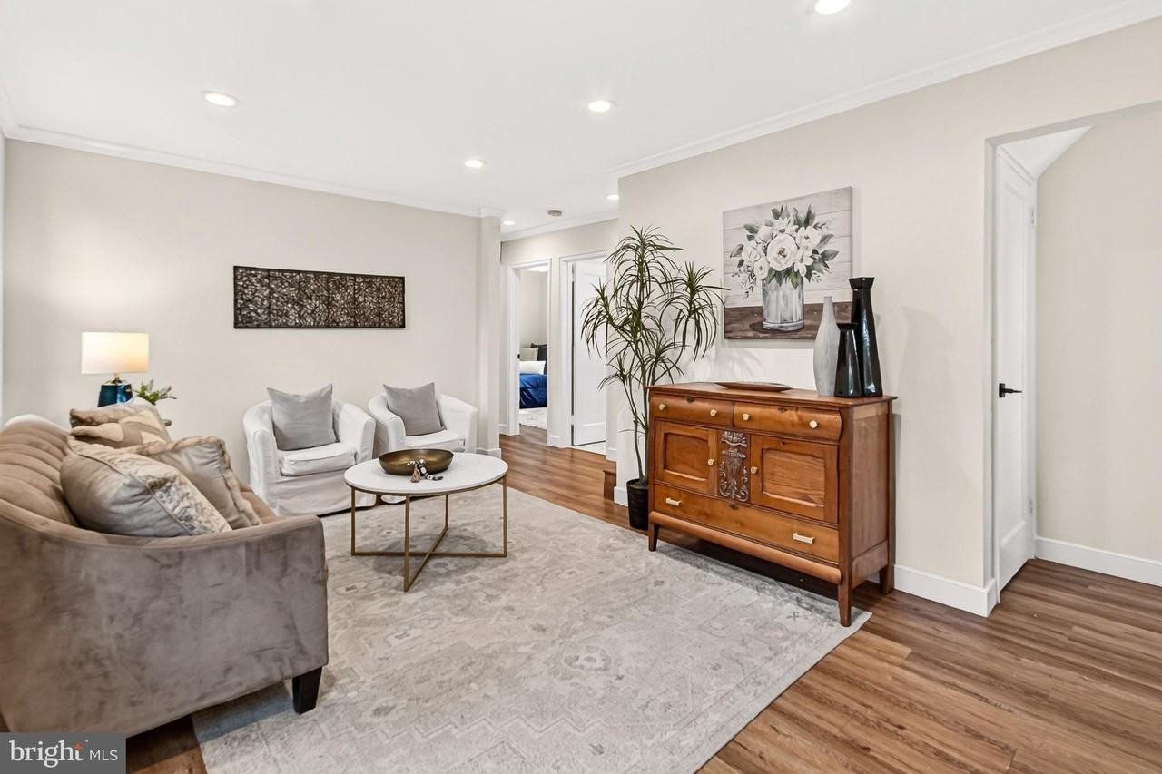 6709 Jefferson Ave - Photo 4 of 50