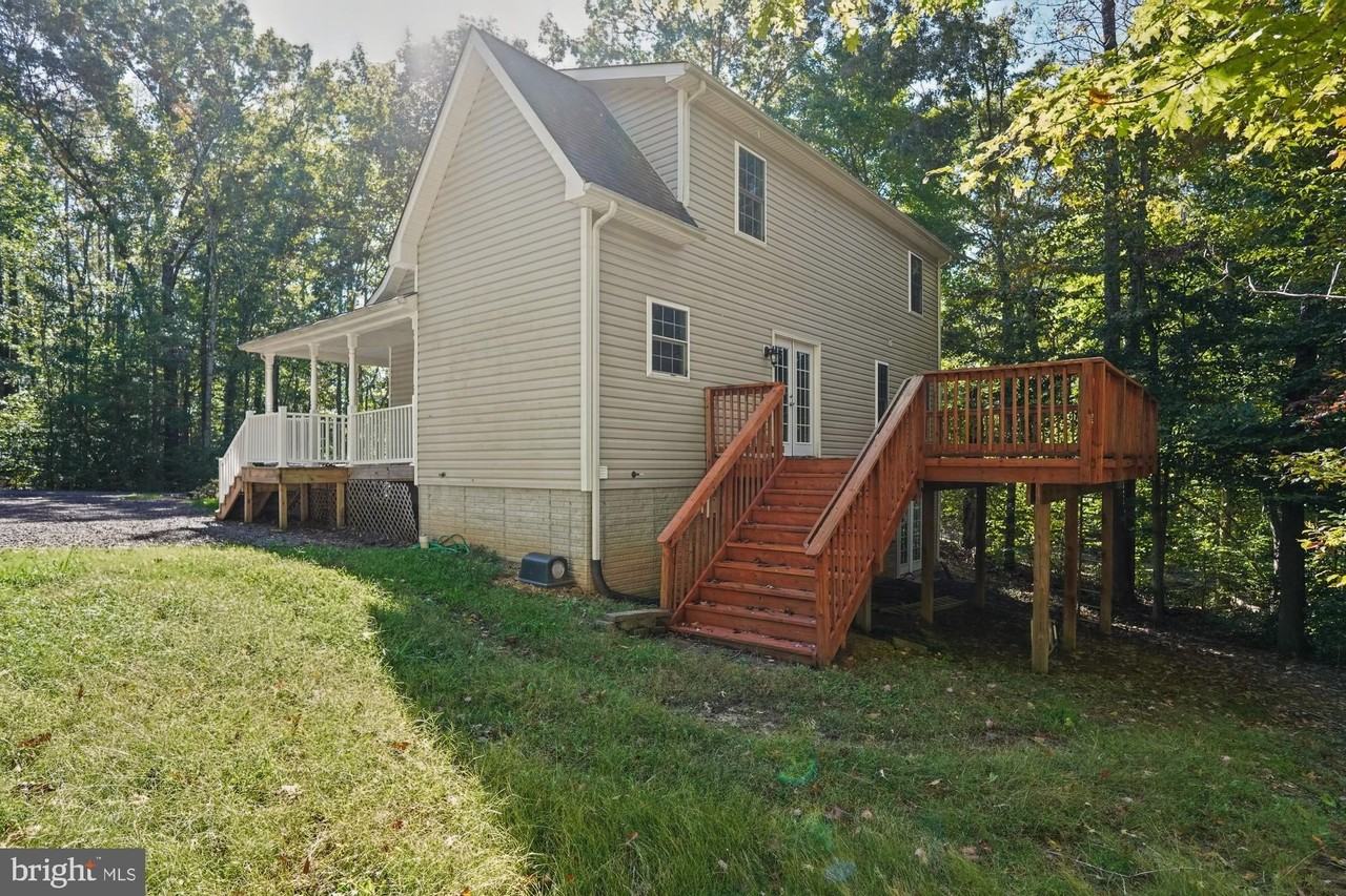 8271 Filmore Dr - Photo 5 of 45