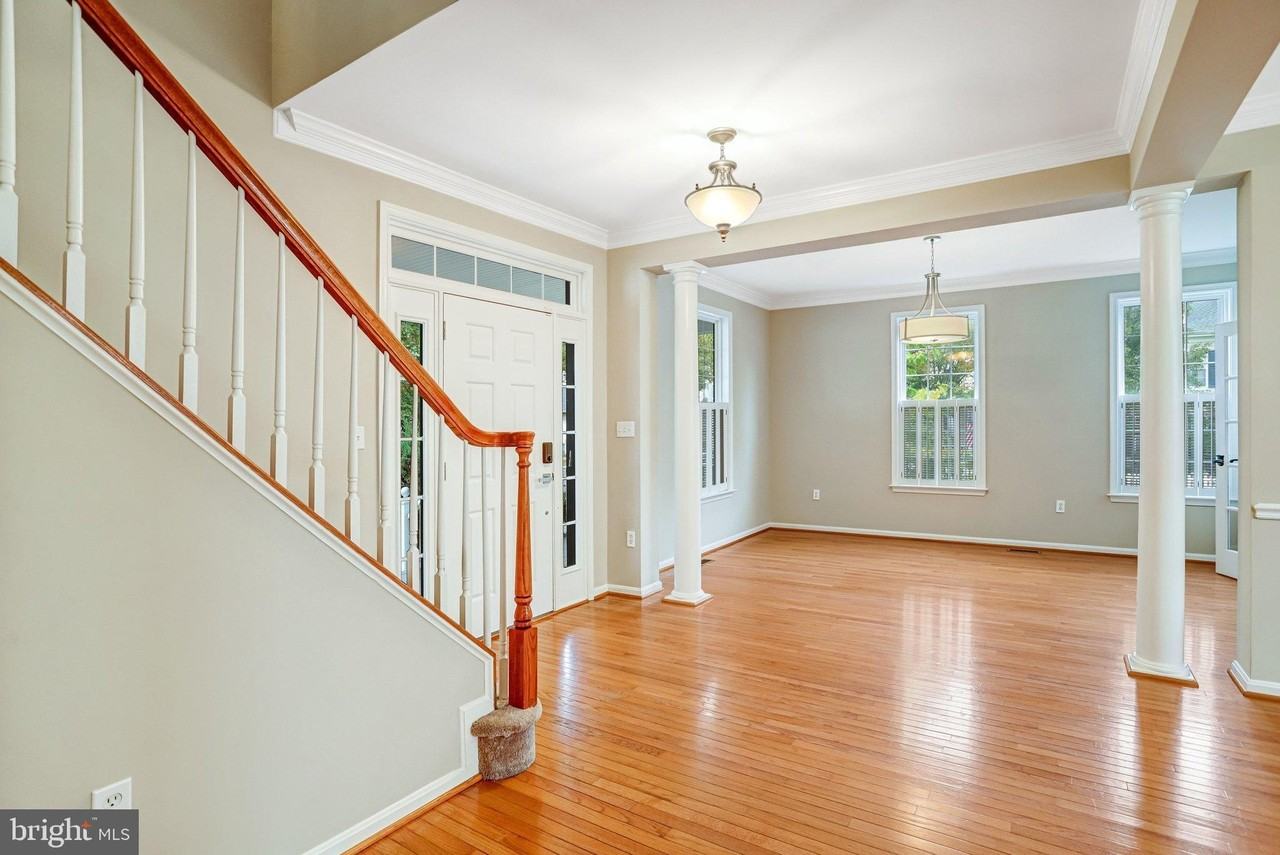 20391 Tilberg St - Photo 6 of 50