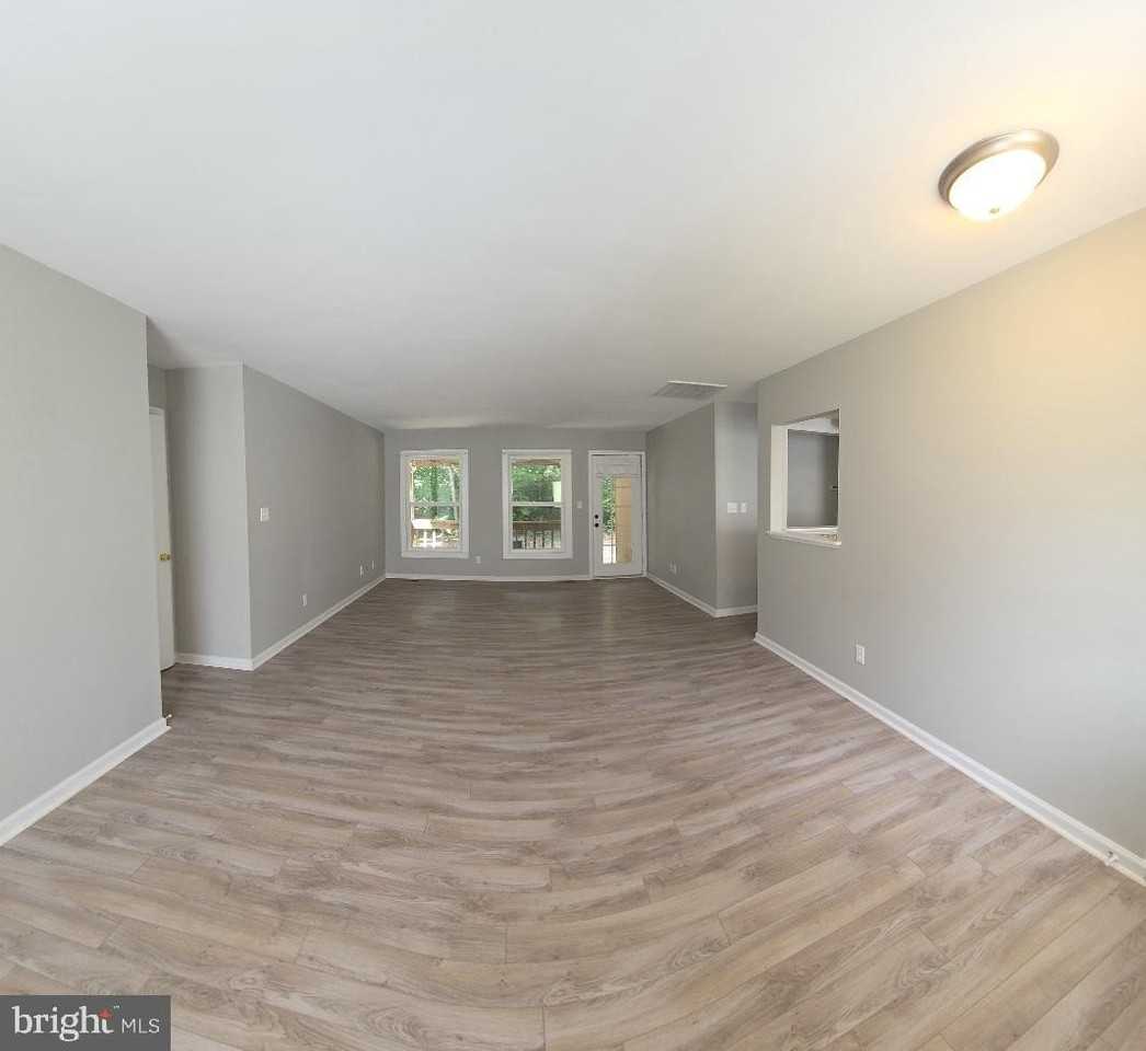10620 Cobblestone Dr - Photo 5 of 21