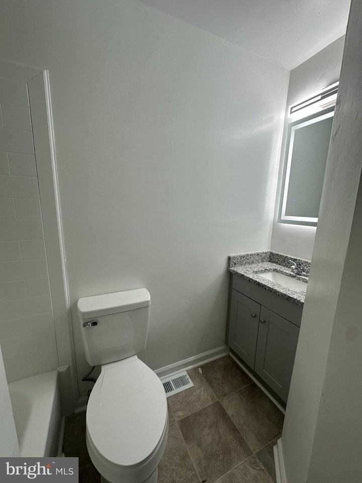 232 Shirley Ln - Photo 5 of 11