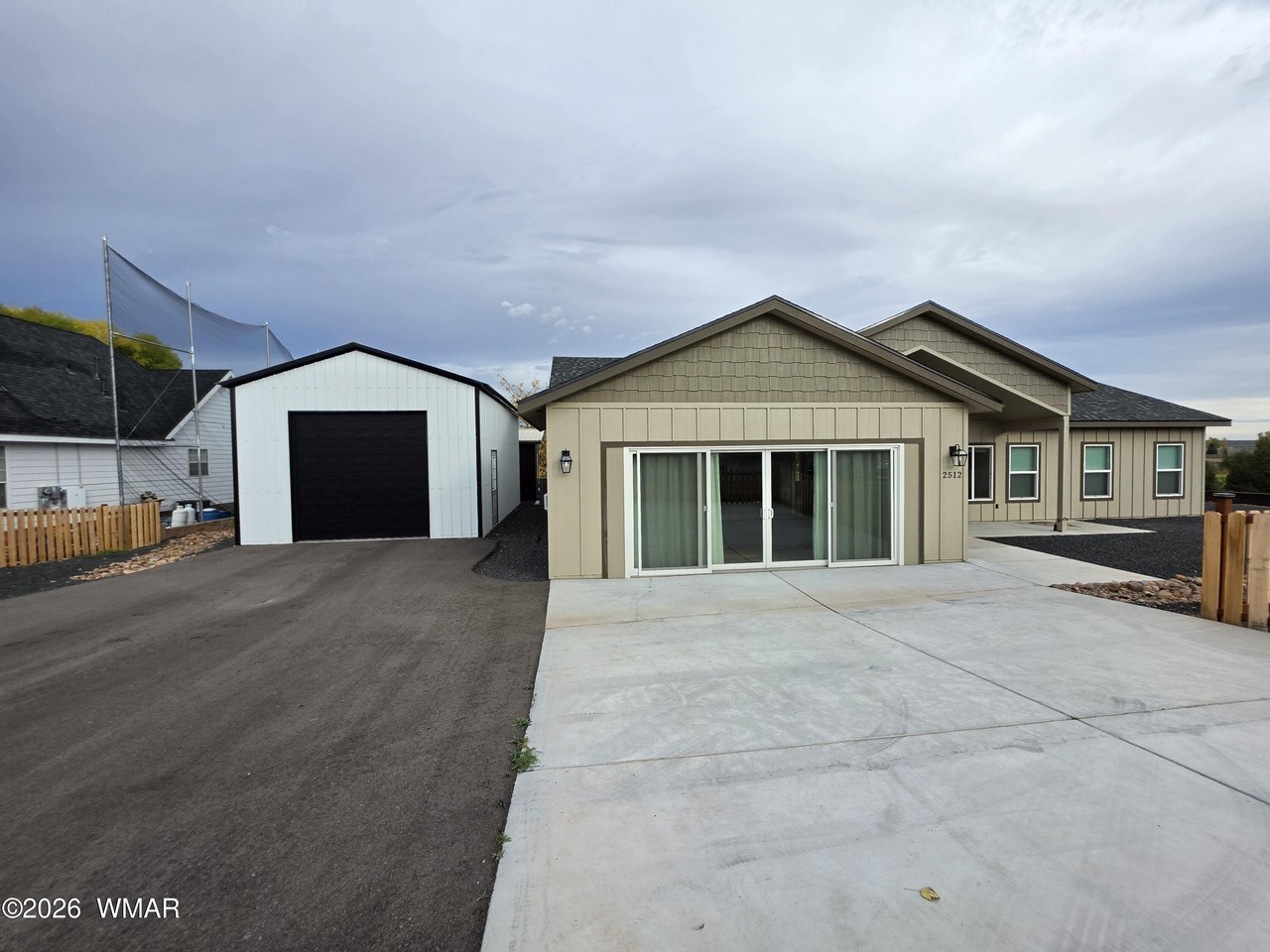 2512 W Northview Rd - Photo 5 of 35