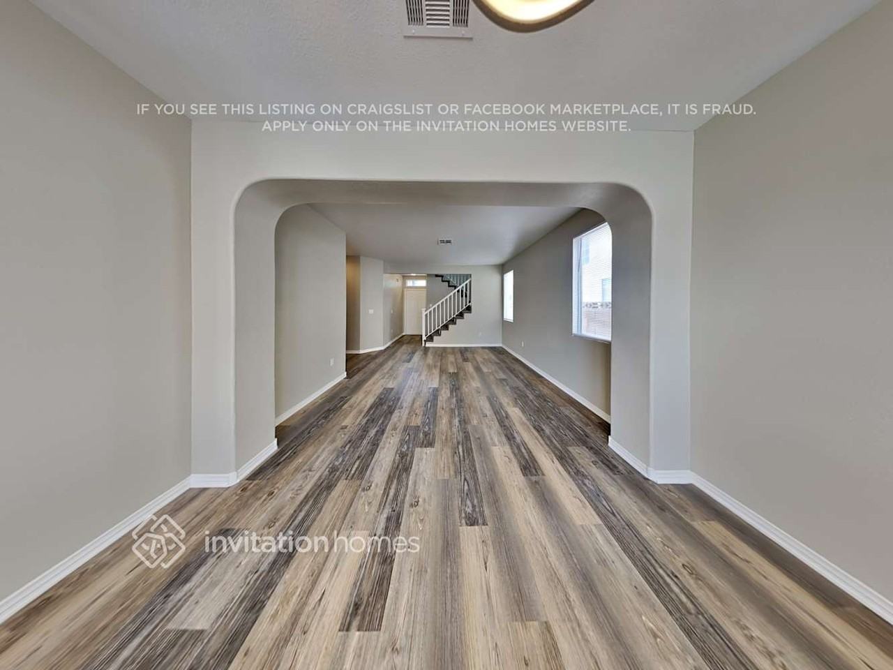 1004 Padre Island St - Photo 6 of 25