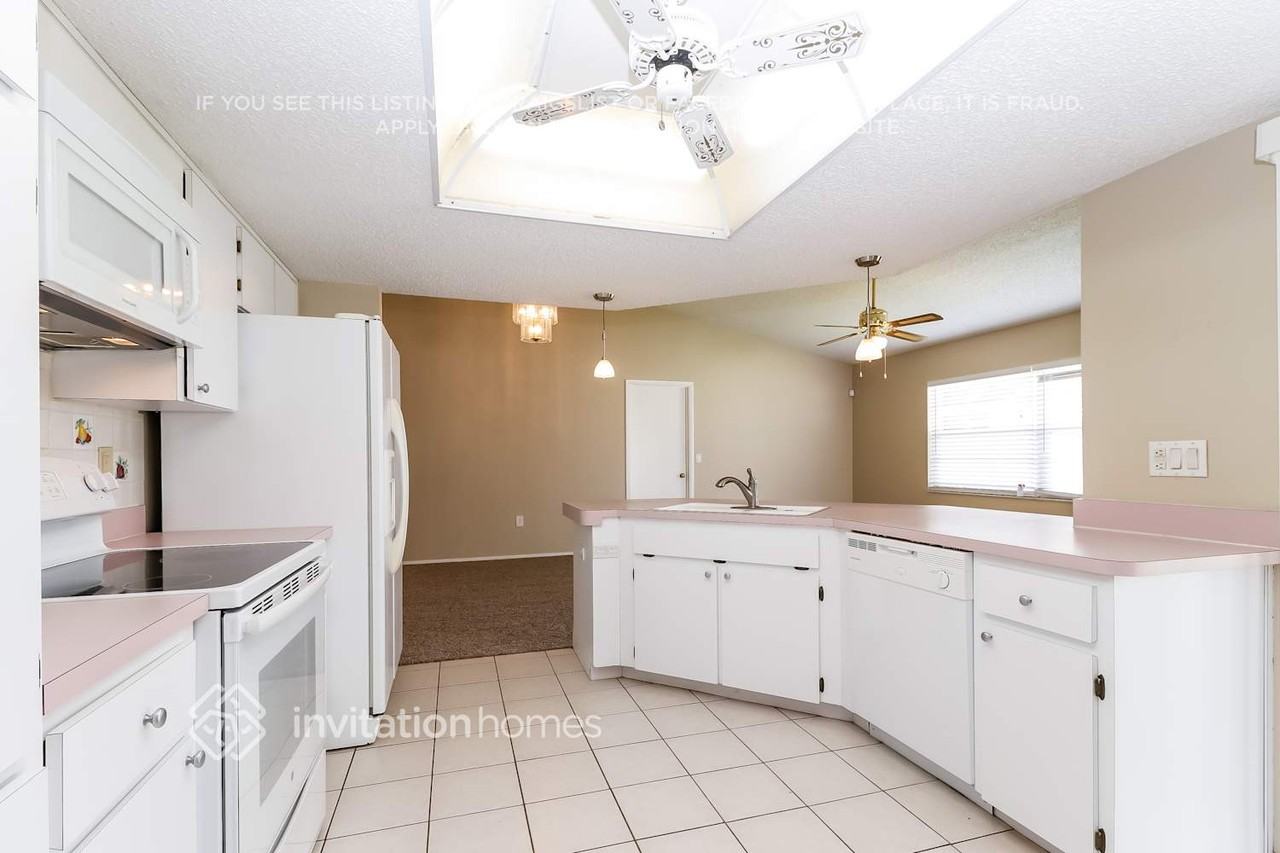 7331 Skyview Ave - Photo 6 of 21