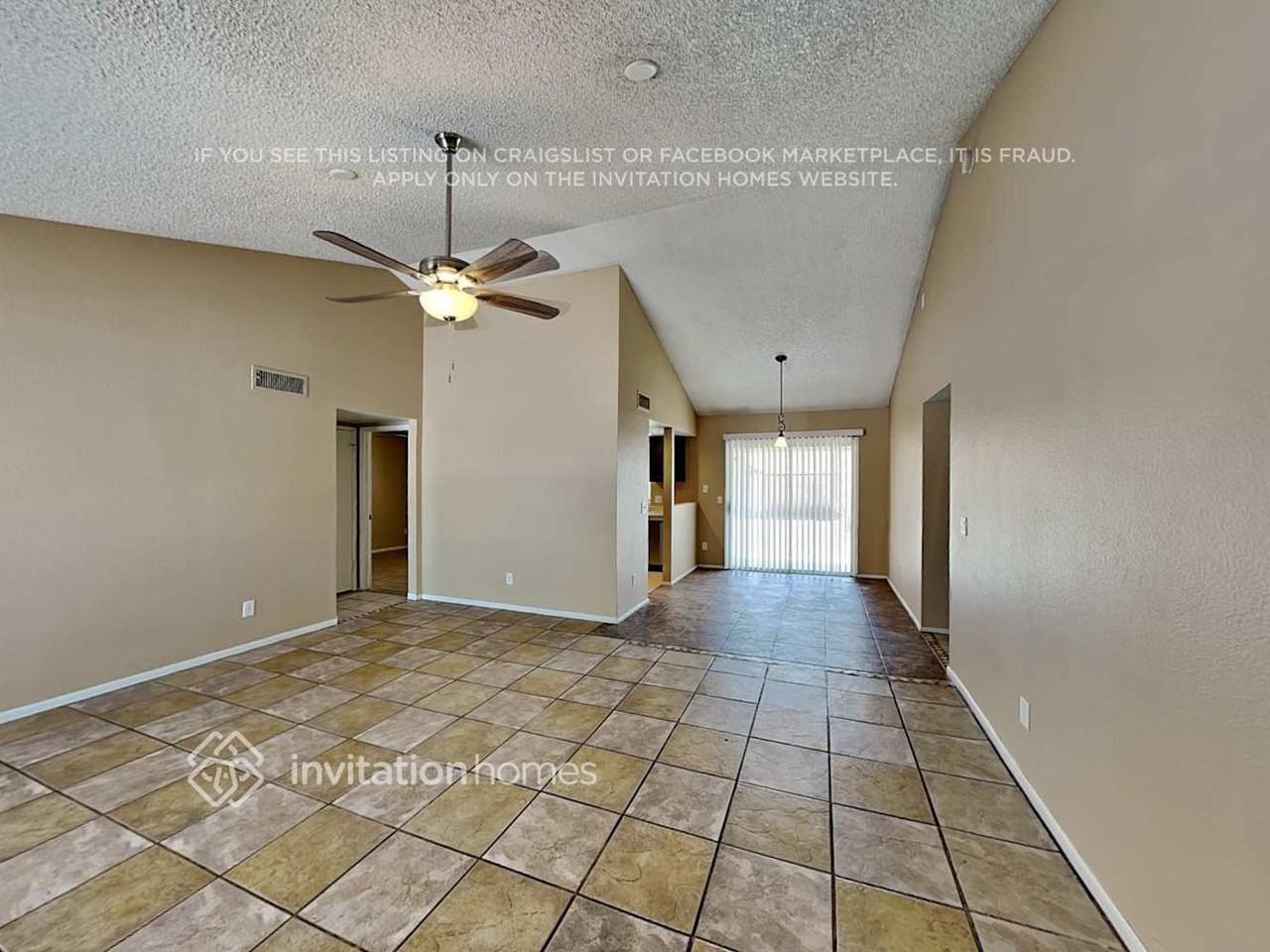 4626 N 87th Ave - Photo 4 of 18