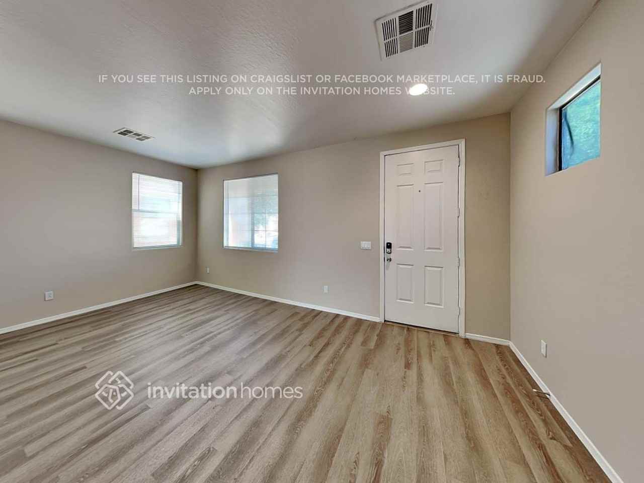 9327 W Williams St - Photo 4 of 19