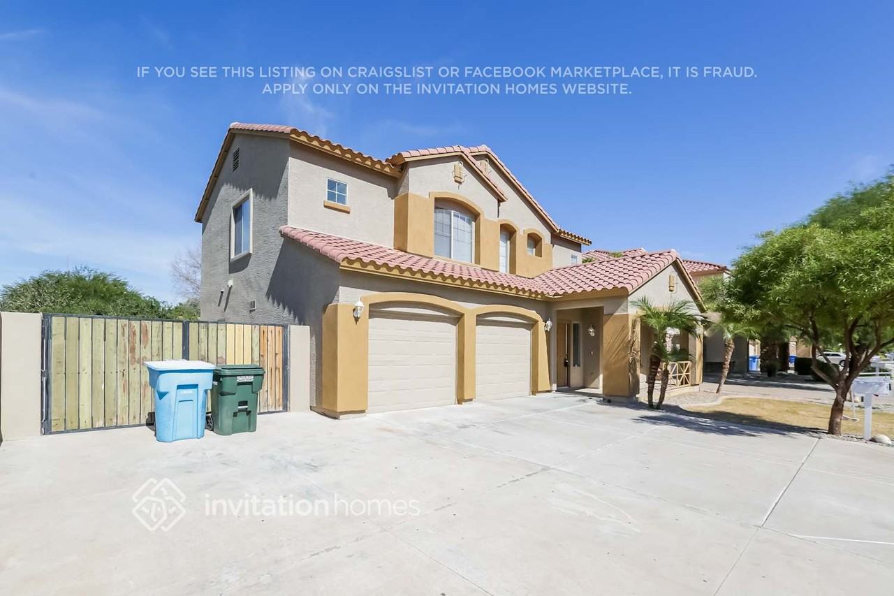 2920 W Keim Dr - Photo 2 of 16