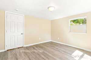 featured image of 924 Brookwood Dr S