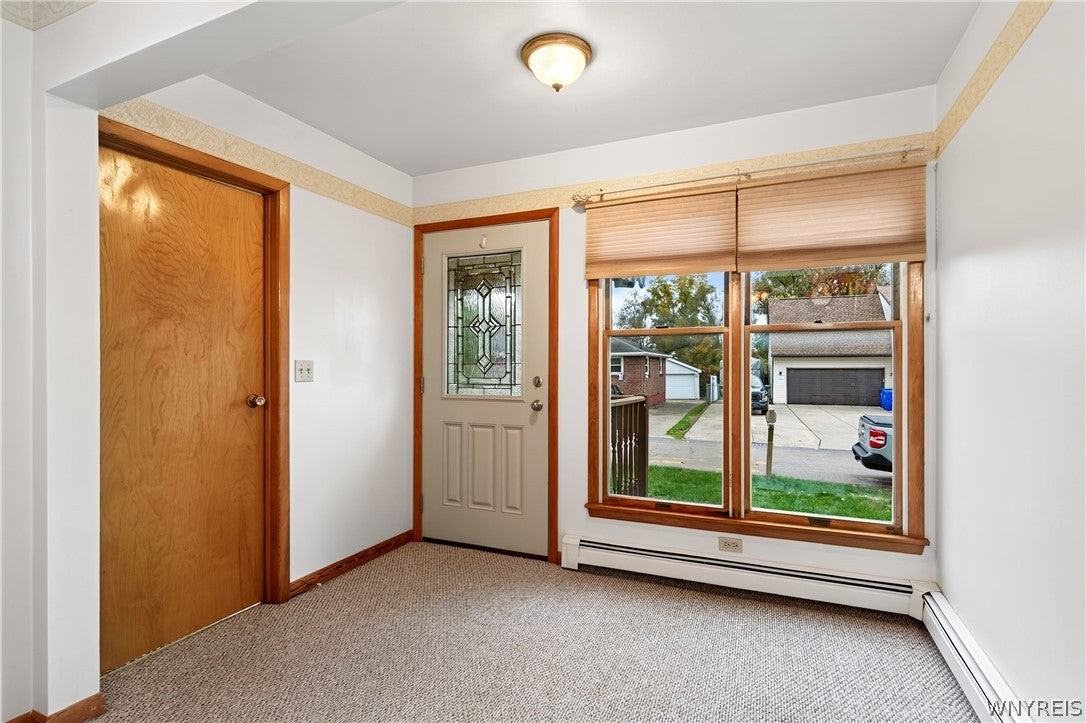 4113 Willowdale Ave - Photo 4 of 36