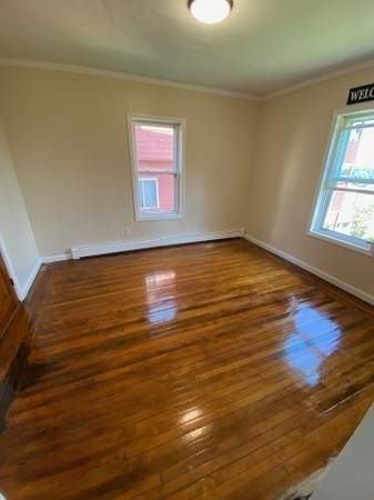 100 Bellingham Ave - Photo 2 of 11
