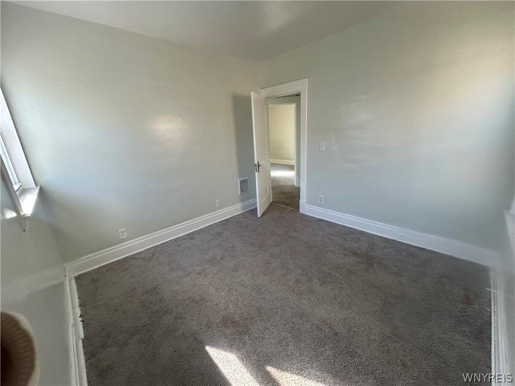 515 Ontario St - Photo 6 of 10