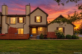 237 Barrington Cir - Photo 1 of 1