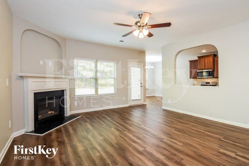 7613 Absinth Dr - Photo 3 of 15