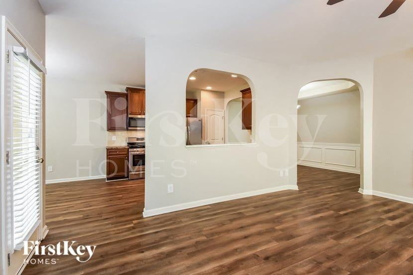 7613 Absinth Dr - Photo 4 of 15