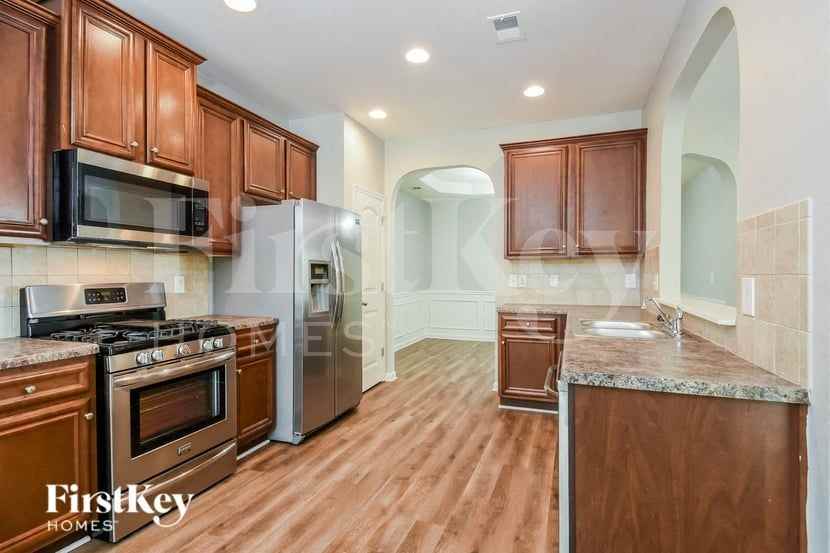 7613 Absinth Dr - Photo 6 of 15