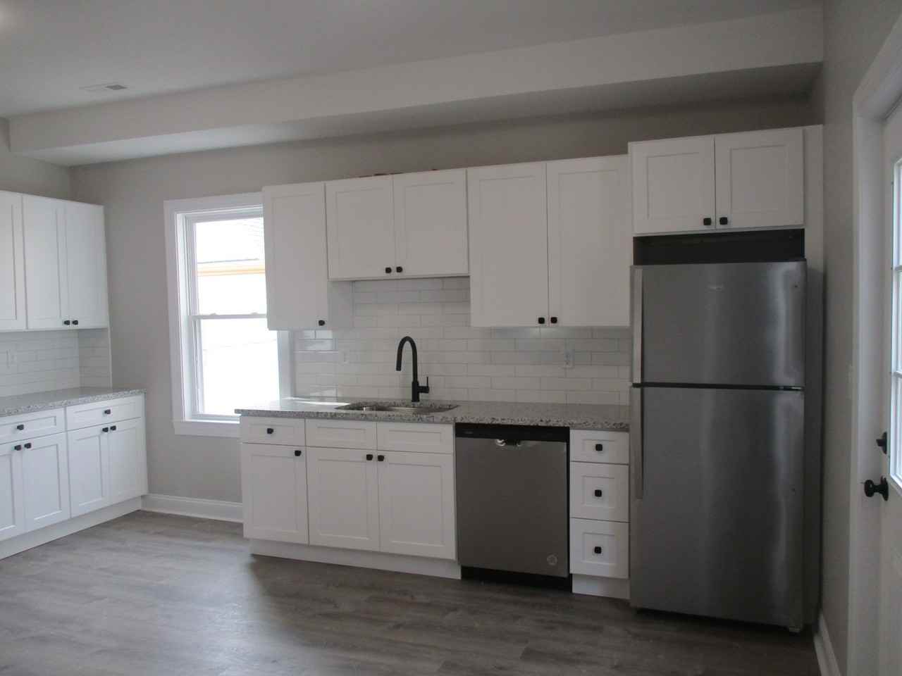 44 Locust St - Photo 2 of 21