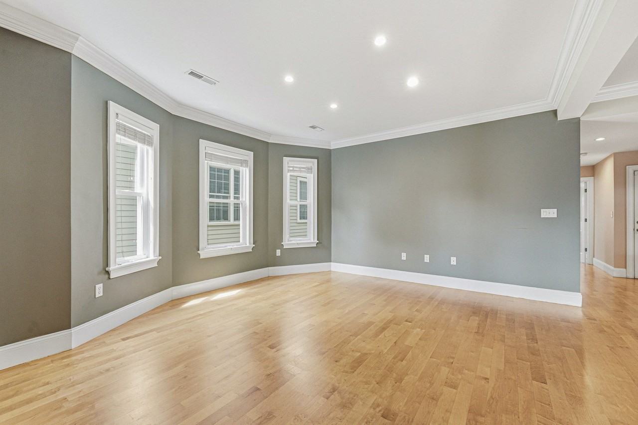 5 Mount Vernon St - Photo 3 of 32