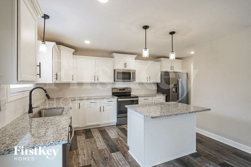 1137 Christian James Dr - Photo 5 of 15