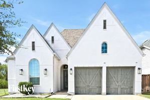 featured image of 816 Hollett Ct