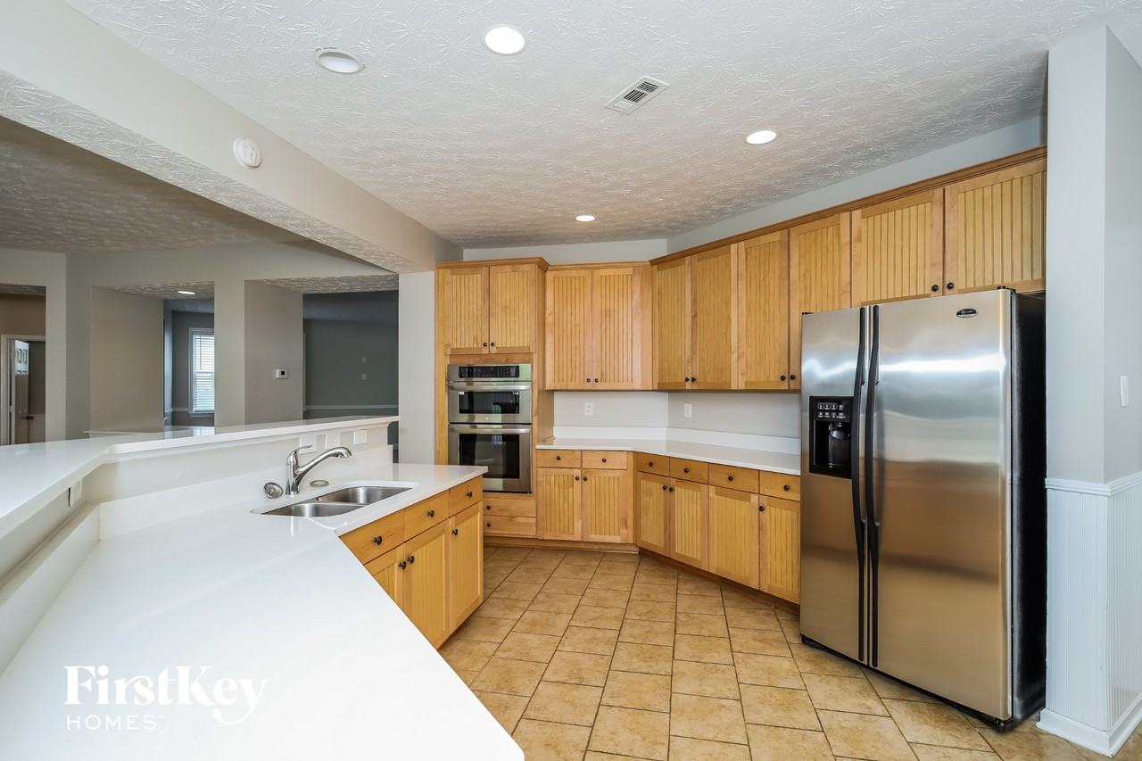 2856 Brookford Ln Sw - Photo 5 of 15